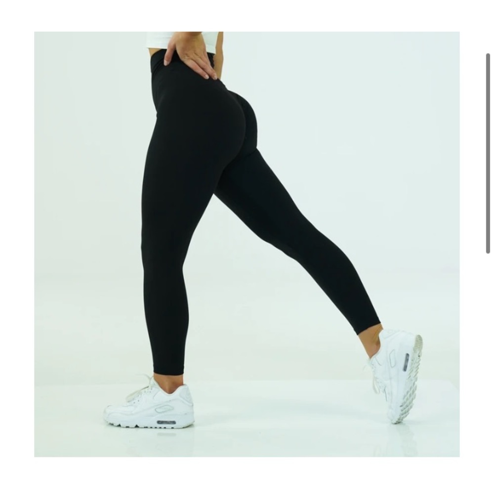 NVGTN True Black Signature Leggings- Small